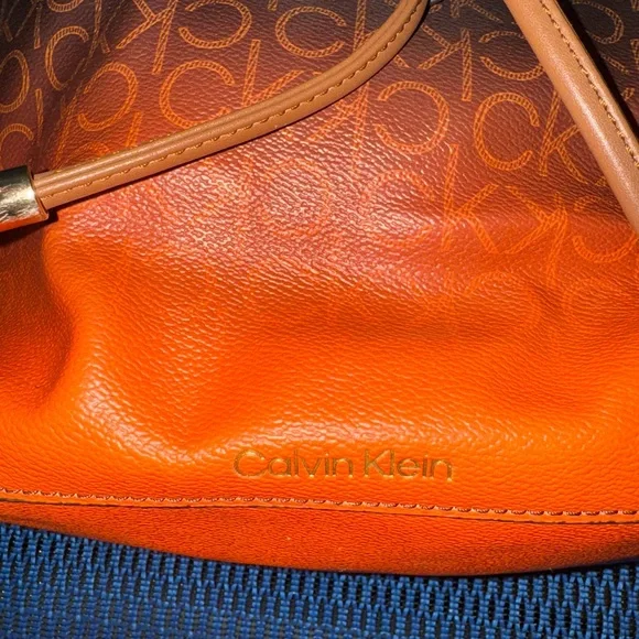 Calvin Klein monogram bucket bag *** Needs some love!! Look at pics!!!! REHAB - Picture 2 of 15